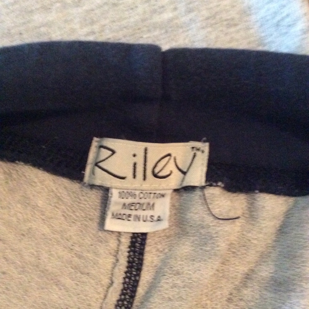 Gray & Navy Riley Varsity Sweatpants - Picture 2 of 2